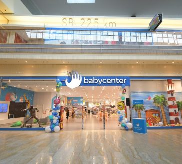 Baby Center, trgovina