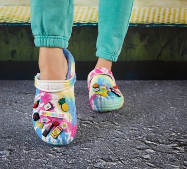 CROCS TYE-DYE